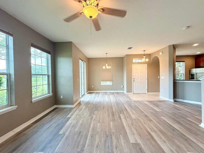 Building Photo - 7001 Interbay Blvd
