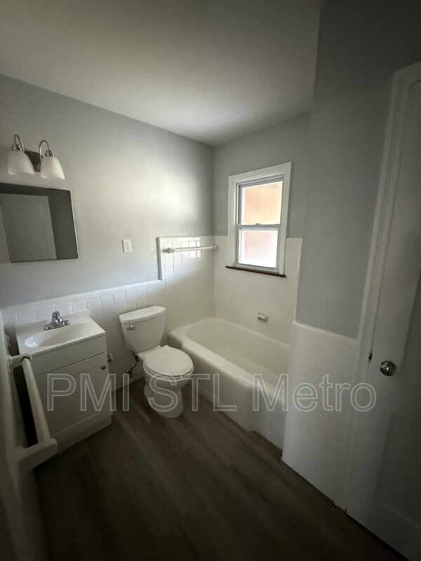 Building Photo - 4952-4956-4956 Oleatha Ave