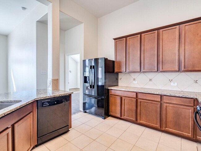 Foto del edificio - 140 Lavender Ln