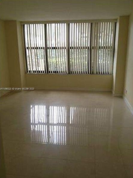 Foto del edificio - 2500 Parkview Dr