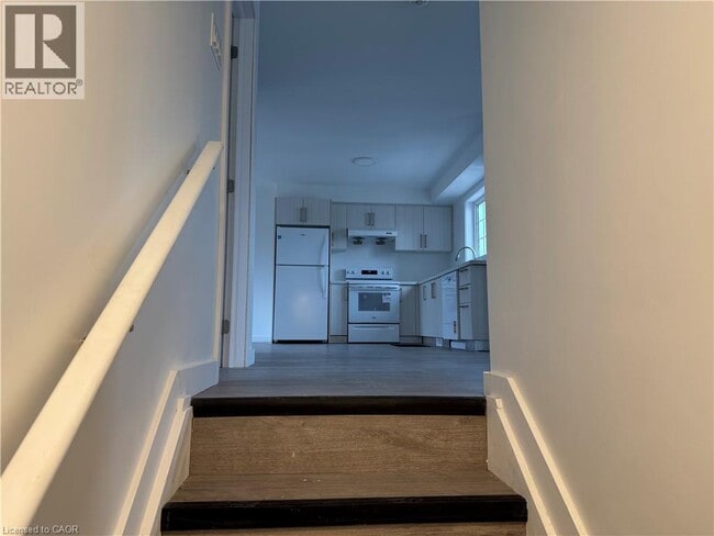 Building Photo - 127 HighRiver Trl