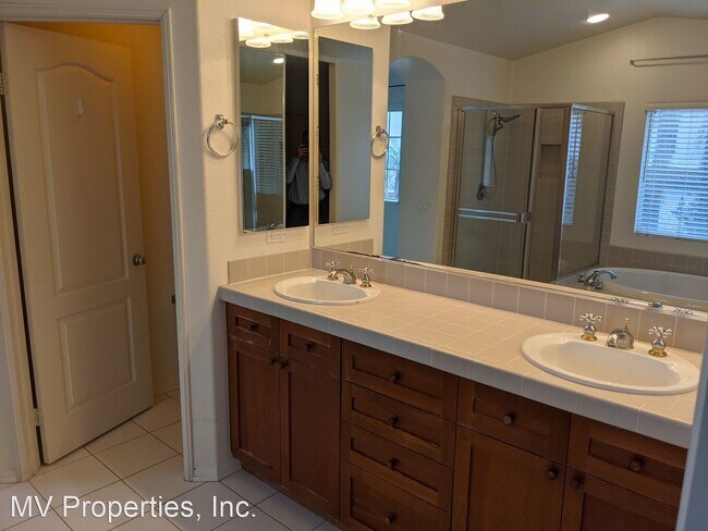 Foto del edificio - 4 br, 3 bath House - 7973 Grado El Tupelo
