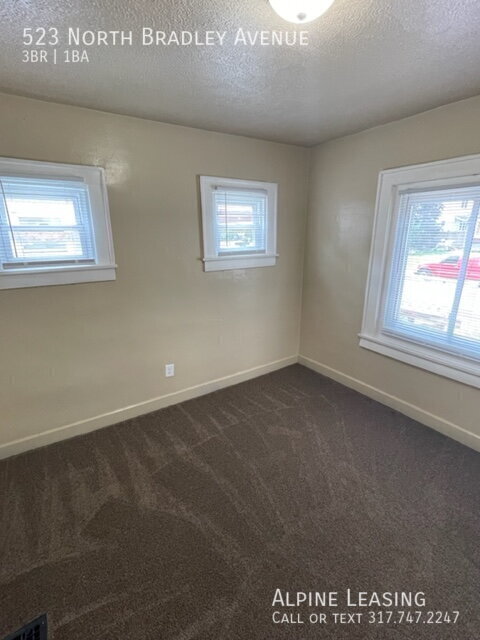 Foto del edificio - 523 N Bradley Ave