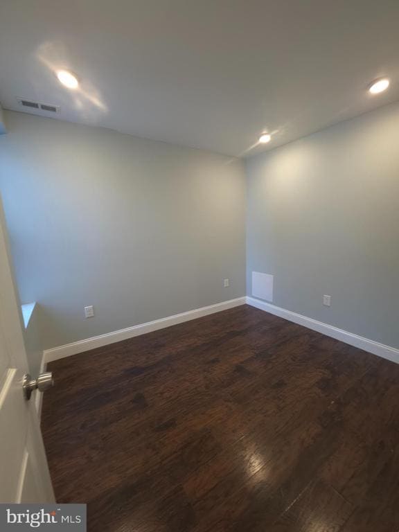 Building Photo - 1135 W Somerset St