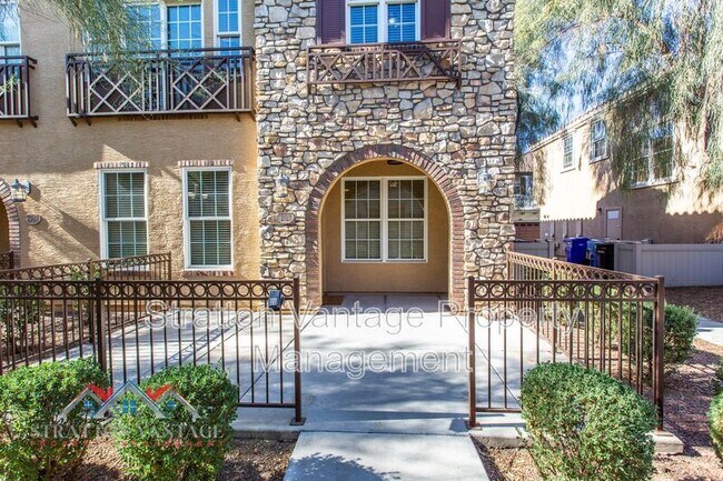 Building Photo - 2743 S Sulley Dr