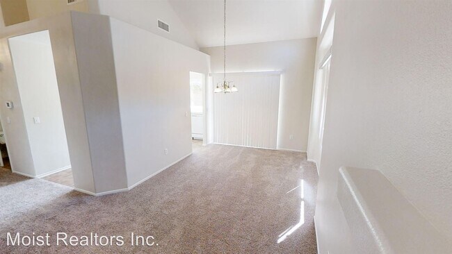 Building Photo - 3 br, 2.5 bath House - 34825 Tara Lane