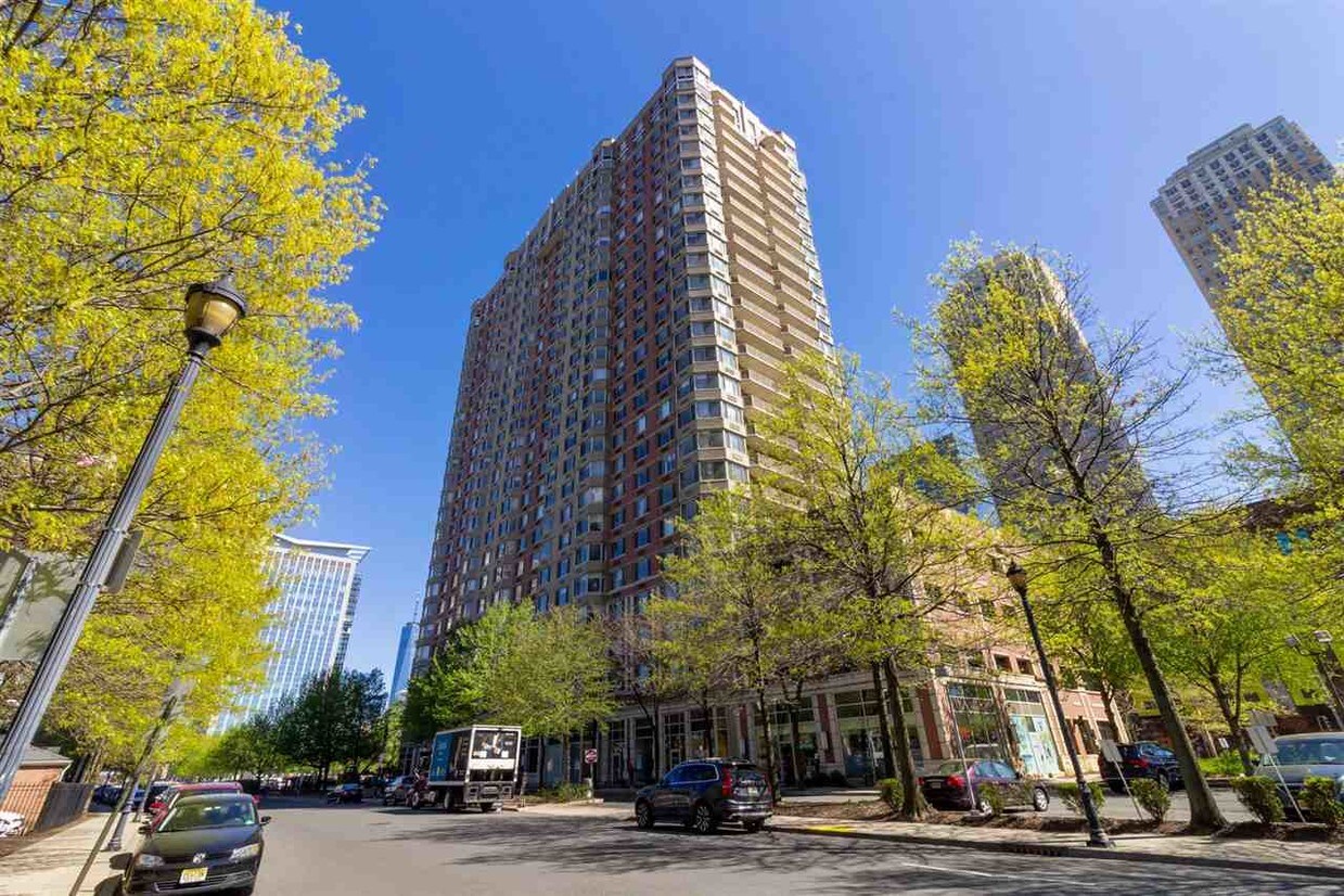 65 2nd St Unit 1304, Jersey City, NJ 07302 Condo for Rent in Jersey