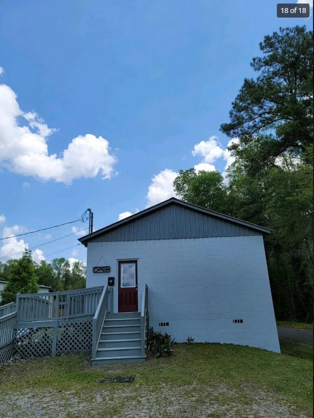 Building Photo - 111 Santee Ln