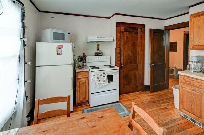 Foto del edificio - 416 Castle Pl