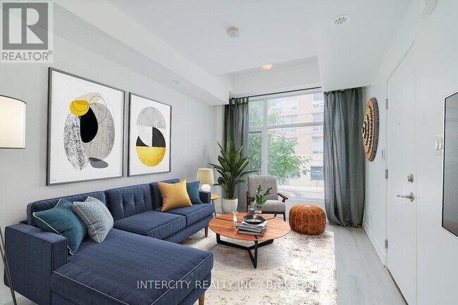 Building Photo - 1321 Gerrard St E