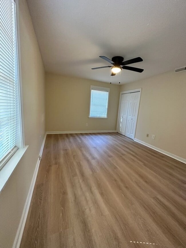 Building Photo - 3 Bed/2 Bath Home in Northeast Jackson!!