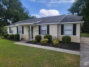 Building Photo - 2640 Teakwood Dr