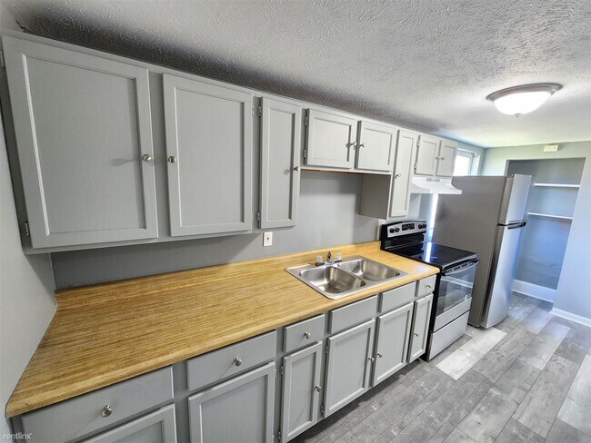 Building Photo - 1 br, 1 bath Duplex - 540 Reed Street 2