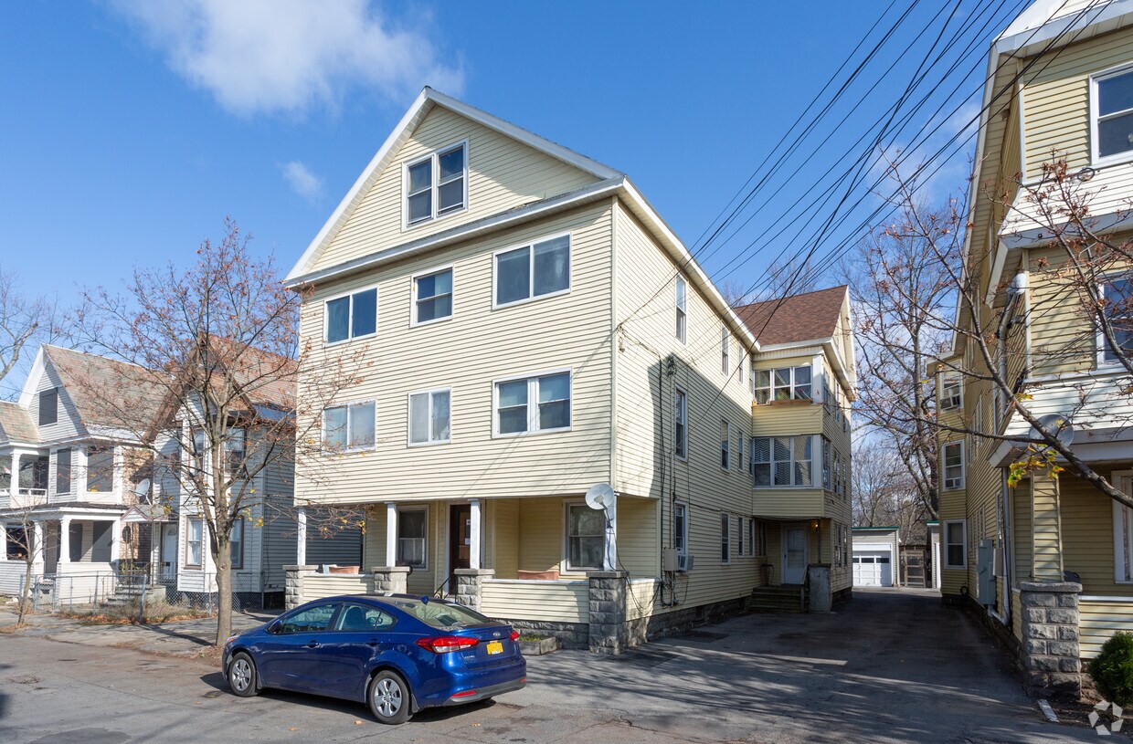 Foto del edificio - 947-949 Maple Ave