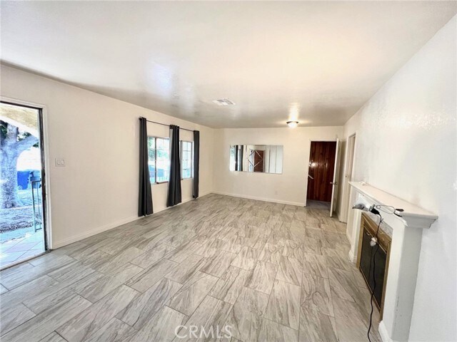 Foto del edificio - 1263 Lomita Rd