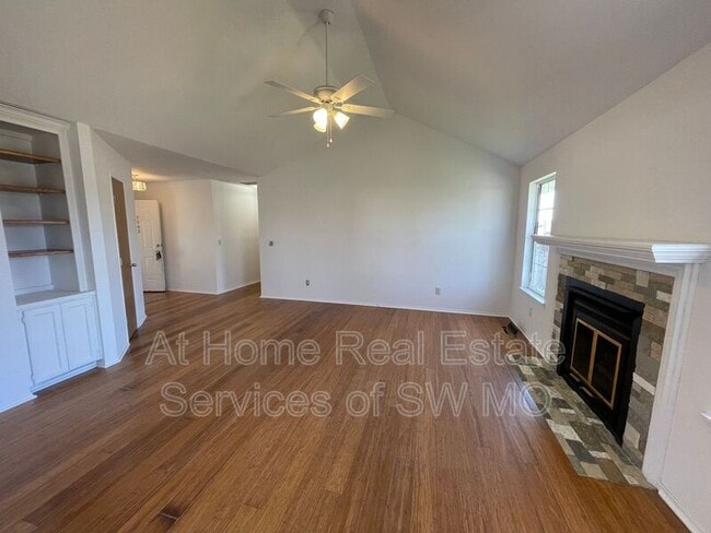 Foto del edificio - 5543 S Walnut Hill Ave