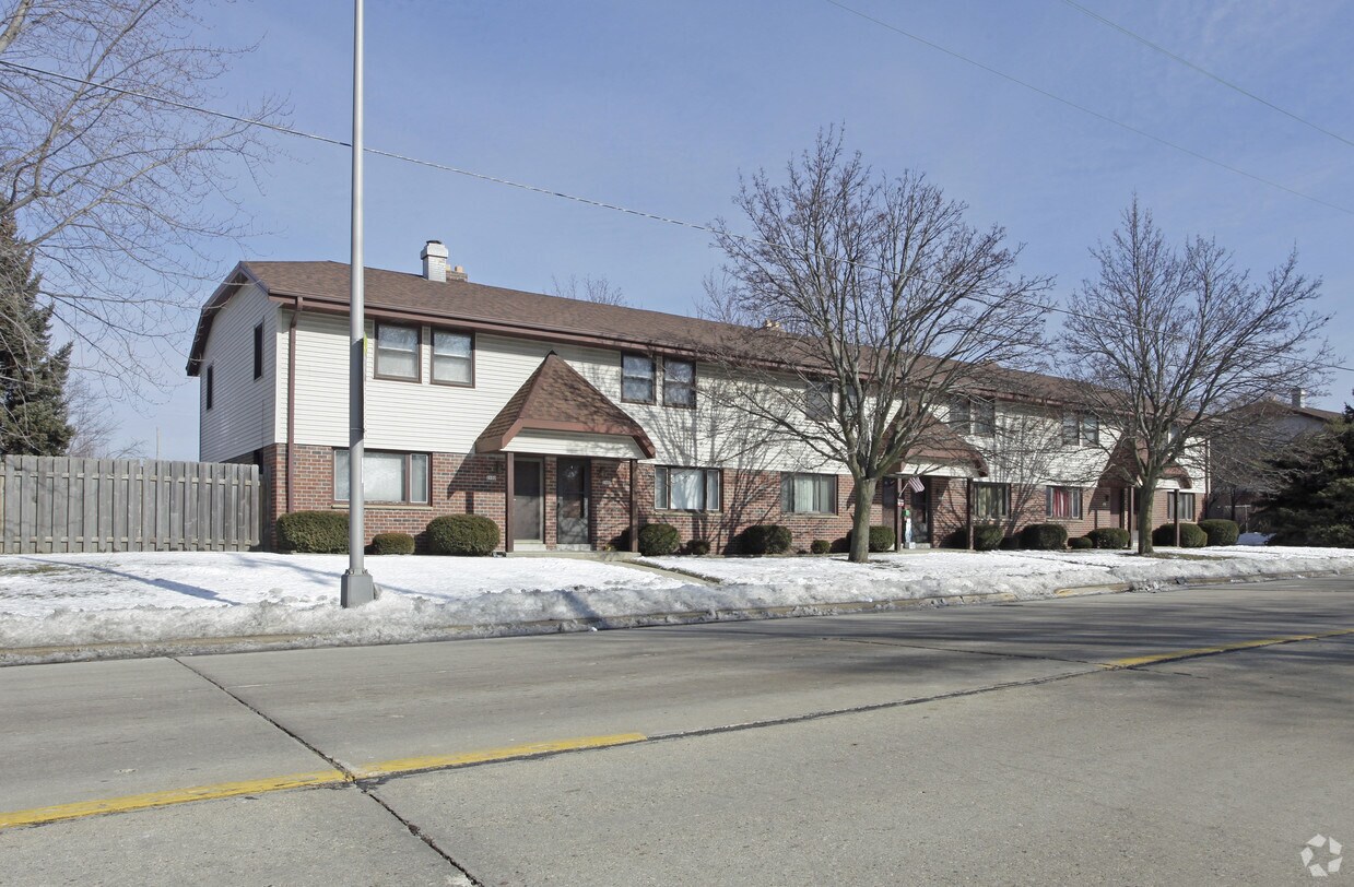 Building Photo - Grange Valley
