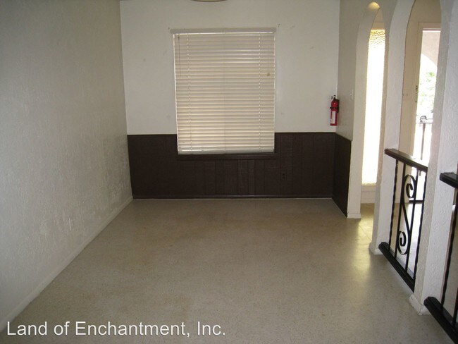 Foto del edificio - 5900 Marble Ave NE