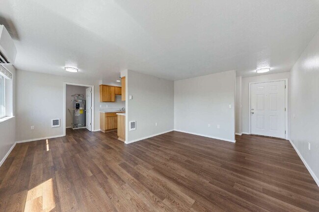 Foto del edificio - Fresh & Updated 2 bedroom W/S included!