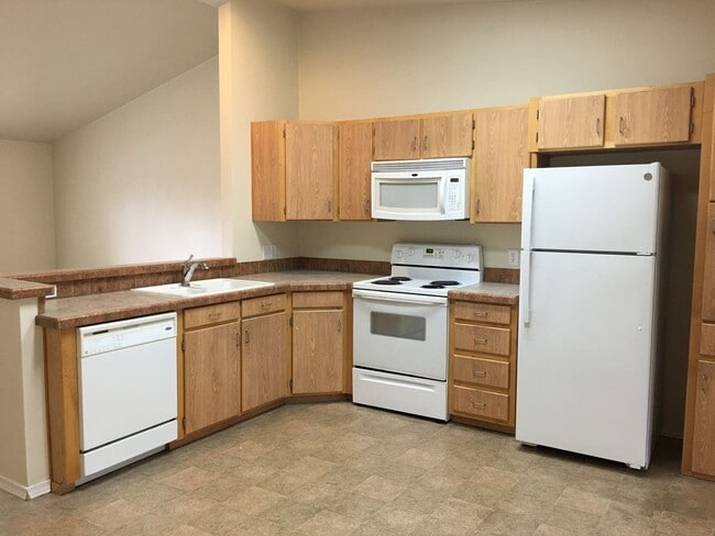 Building Photo - 5293 Bridgewater Dr