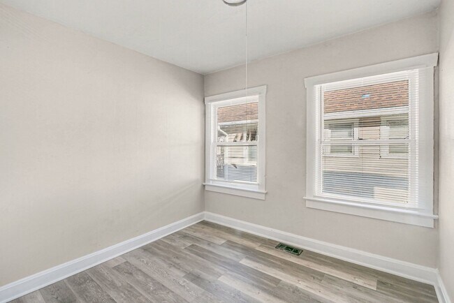 Foto del edificio - Beautiful 2 Bedroom 1 Bathroom house in Kansas City!