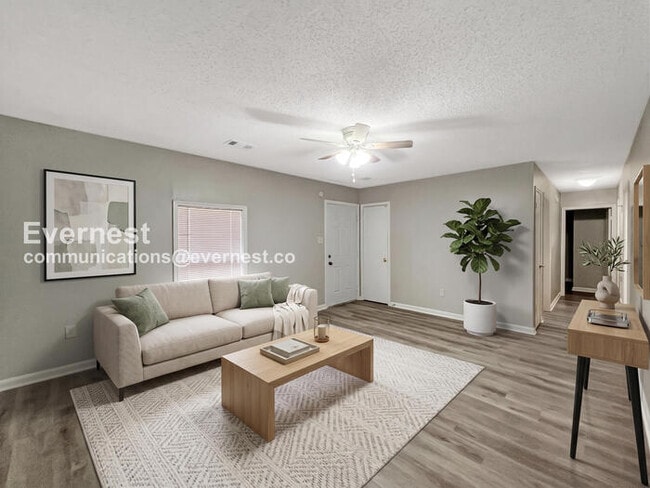 Foto del edificio - 5318 Haynes Dr