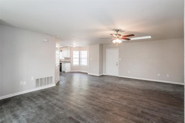 Building Photo - 320 Edgewood St