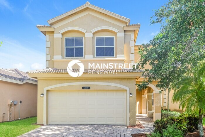 Foto principal - 4 Bedroom Pet-Friendly Home in Estero, FL ...