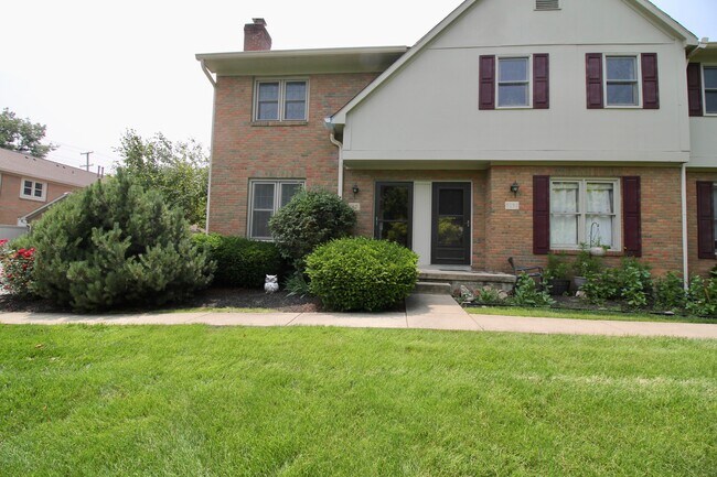 Foto del edificio - 5251 Bethel Woods Dr