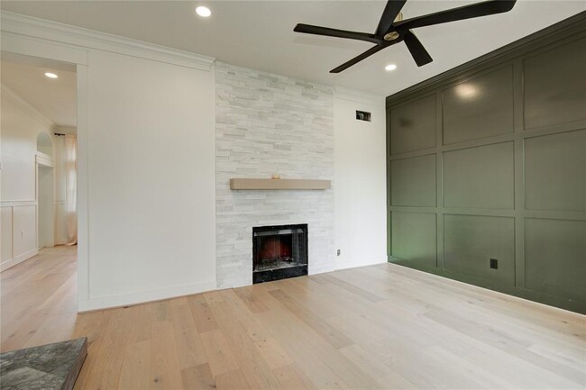 Building Photo - 3642 Cypressdale Dr