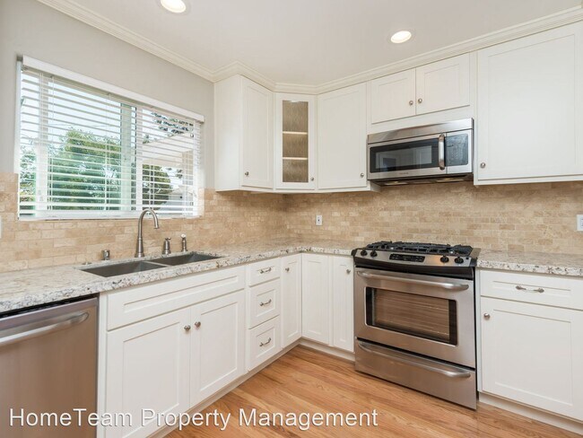 Building Photo - 3 br, 2 bath House - 3761 Royal Pl