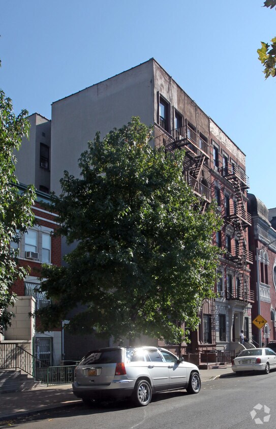 Foto principal - 29 W 118th St
