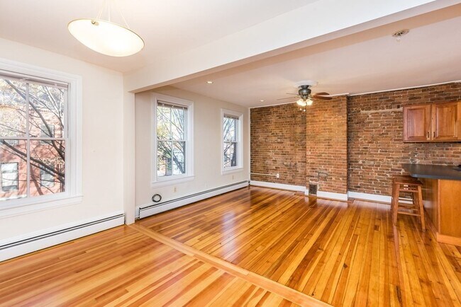 Foto del edificio - 33 E Springfield St