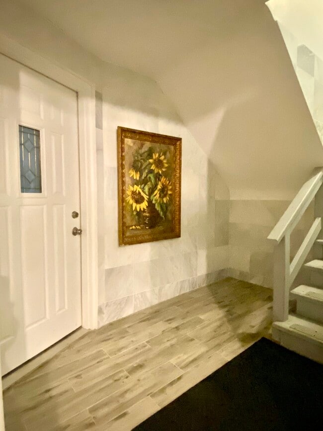 Foto del edificio - 1721 W Bryn Mawr Ave