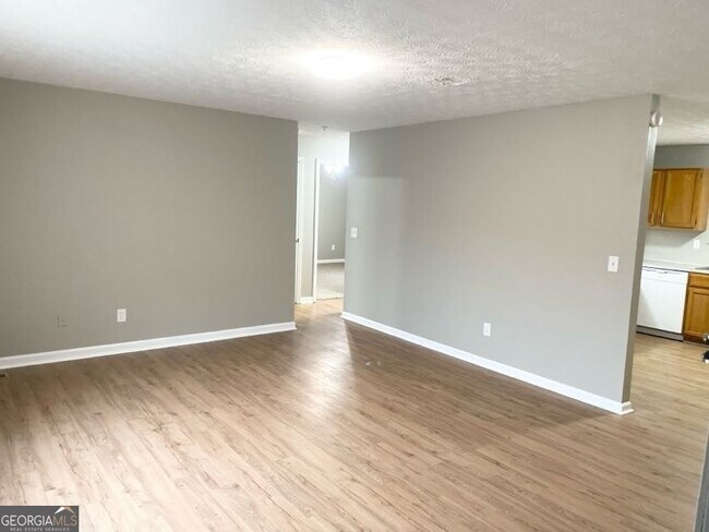 Building Photo - 111 W Burke St