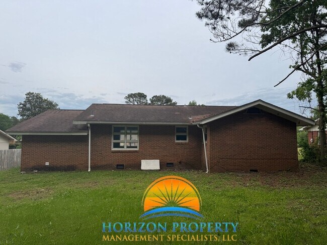 Building Photo - Newly Renovated Four Bedroom House in NW H...