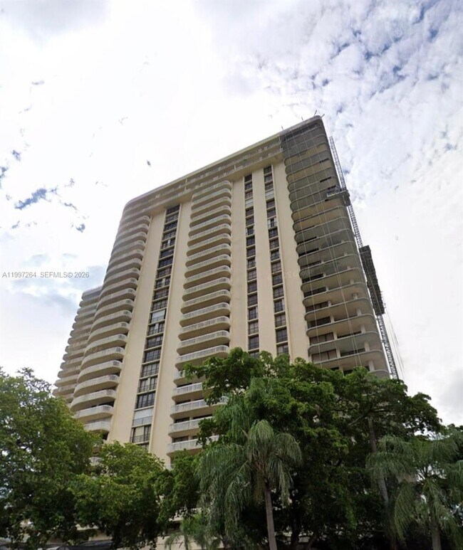 Foto del edificio - 19355 Turnberry Way