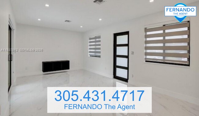 Foto del edificio - 7881 Hope St