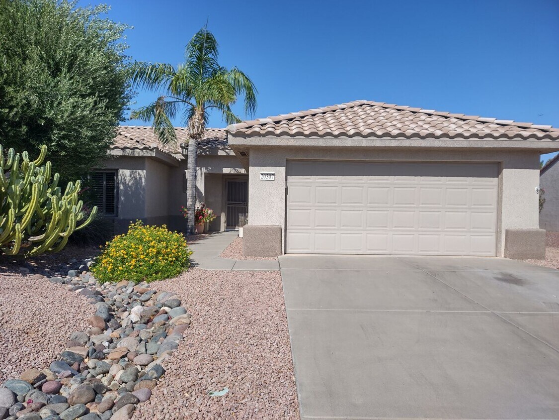 Primary Photo - Sun City Grand - Great Adult Community in ...