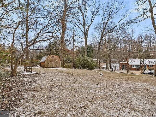 Foto del edificio - 5801 Lane Dr