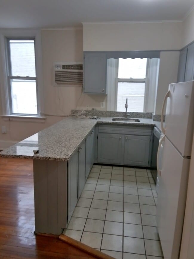 Foto del edificio - 2121 N St NW