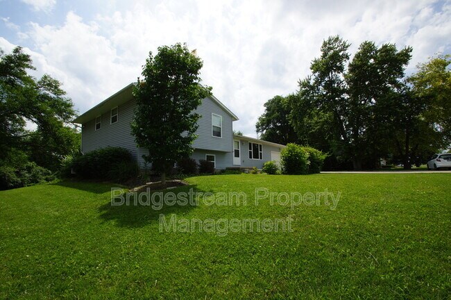 Foto del edificio - 4139 Dayton Xenia Rd