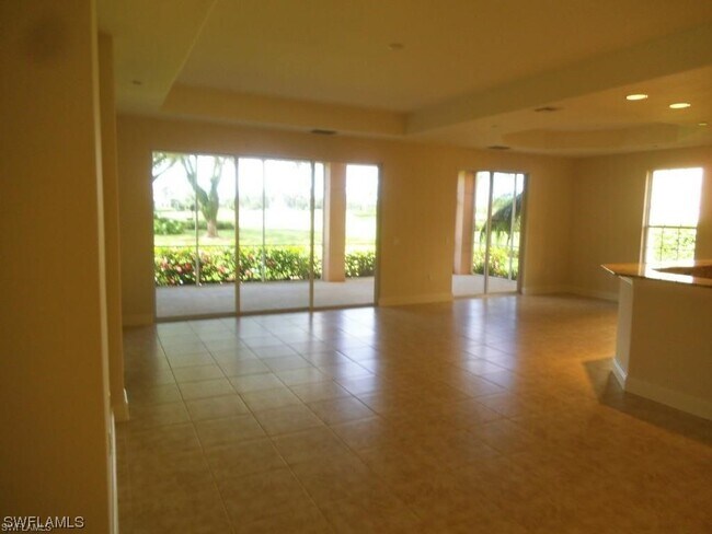 Foto del edificio - 592 Avellino Isles Cir