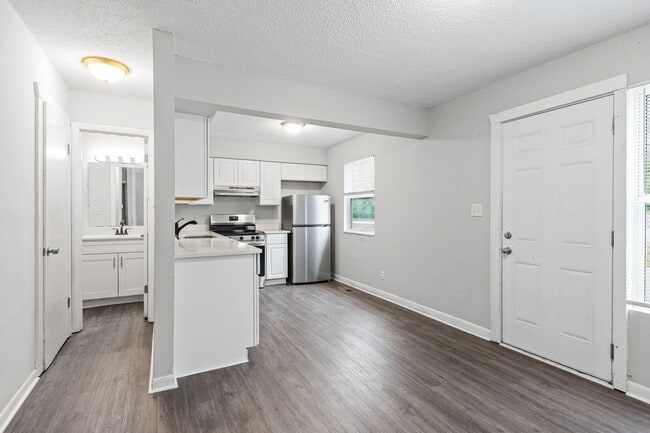 Building Photo - Summer Special! Spacious 3BR Townhome with New Upgrades + $250 Off First Month’s Rent