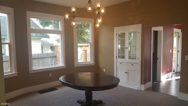 Foto del edificio - 3 br, 2 bath House - 1113  W Indiana Ave