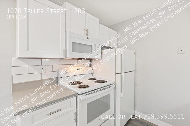 Foto del edificio - 1070 Teller St