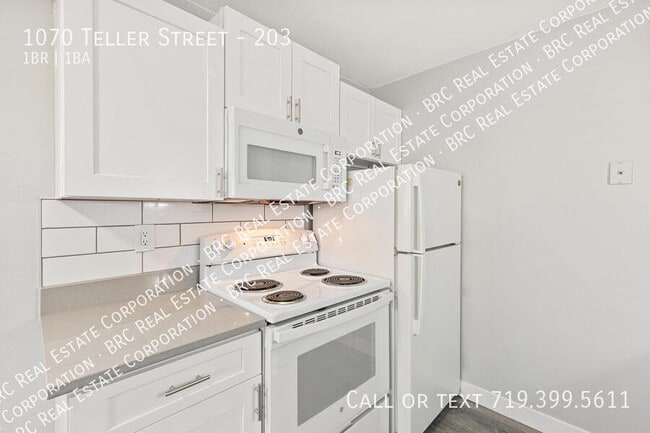 Building Photo - 1070 Teller St