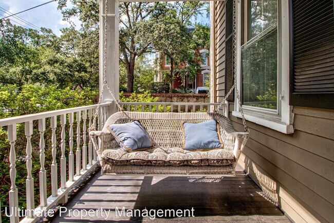 Foto del edificio - 4 br, 2.5 bath House - 311 South 3rd St Ne...