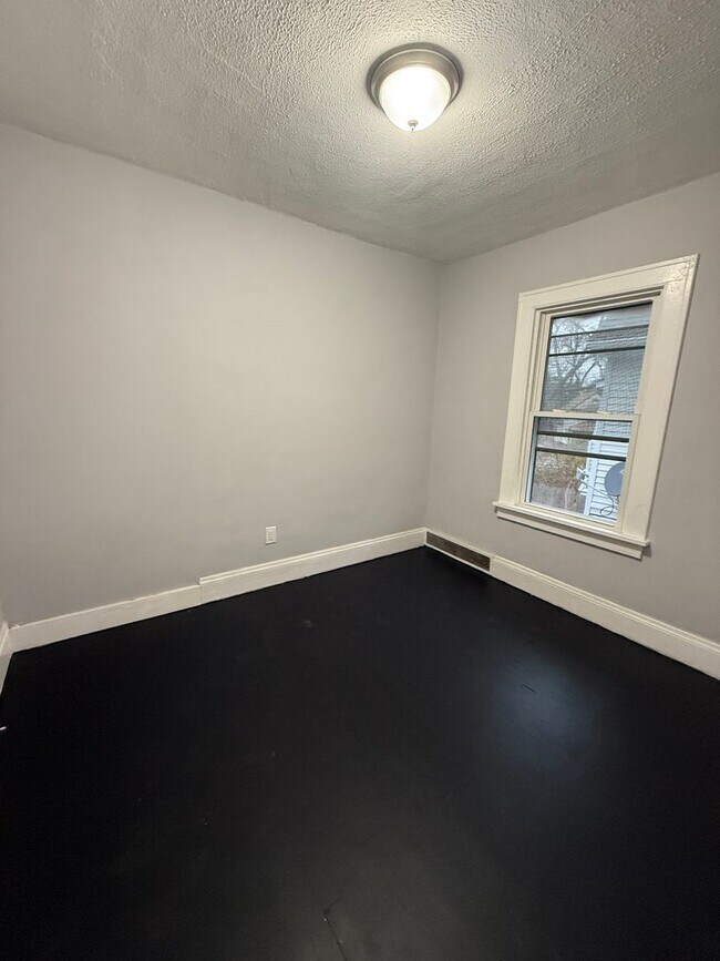 Building Photo - 18906 Ironwood Ave