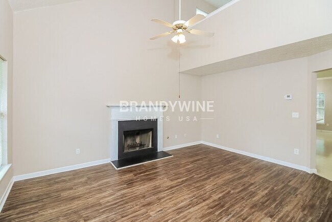 Building Photo - 1252 Gates Cir SE
